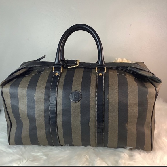 🛍️ FENDI Penguin Travel Bag 🛍️ 45 CM” - Picture 2 of 10
